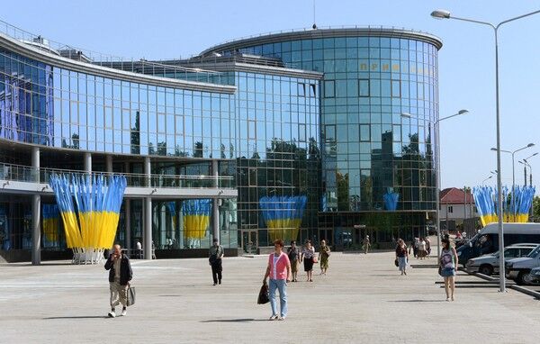 У Донецьку відкрили сучасний залізничний вокзал