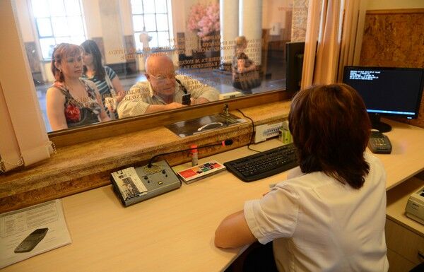 У Донецьку відкрили сучасний залізничний вокзал