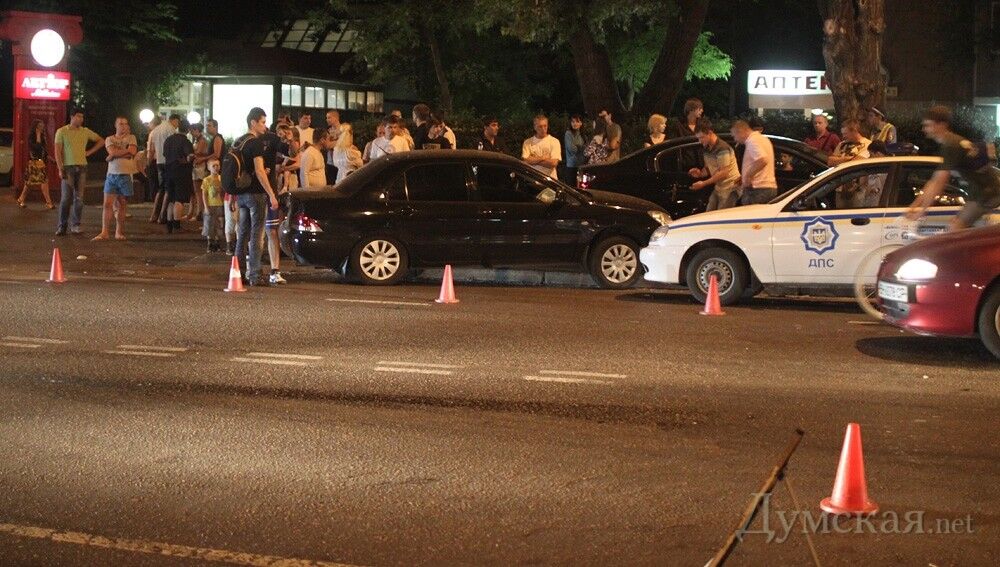 В Одессе разбился дорогой суперкар. Фото  