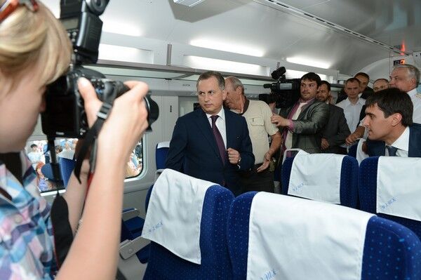 У Донецьку відкрили сучасний залізничний вокзал