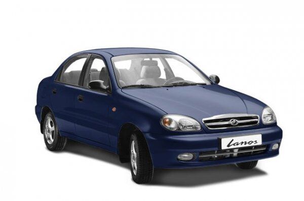 ЗАЗ теснят иномарки: рейтинг продаж машин за 4 месяца 2012 года. Фото