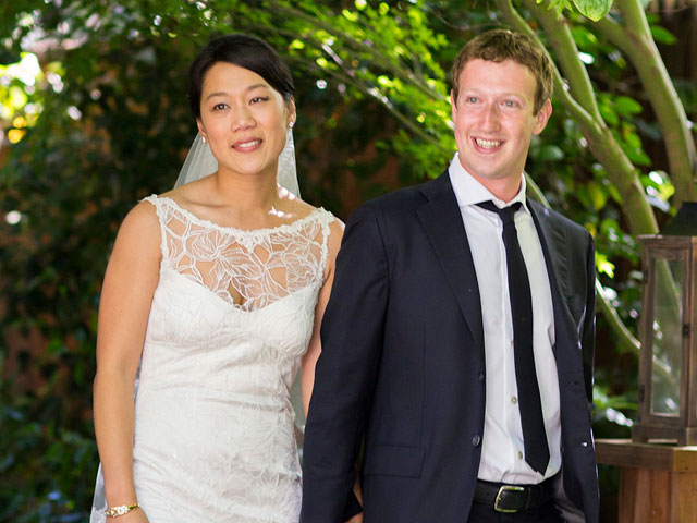 Создатель Facebook нашел себе жену в очереди в туалет