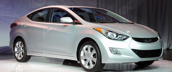 ЗАЗ теснят иномарки: рейтинг продаж машин за 4 месяца 2012 года. Фото