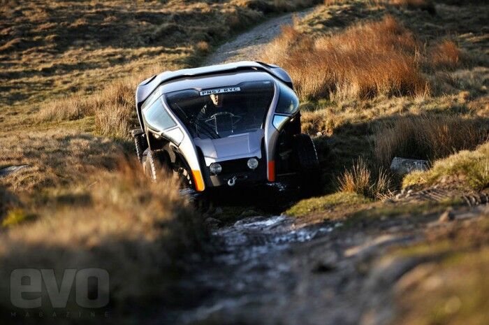 Идеально для украинских дорог: автомобиль-амфибия Scamander. Фото. Видео  