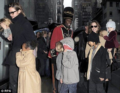 Шайло Джоли-Питт отпраздновала шестой день рождения