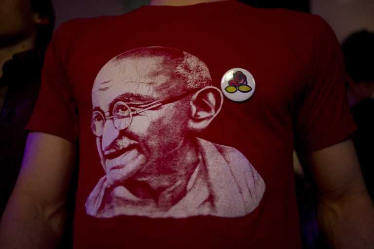 Саркози и Олланд провели дебаты. Фото. Видео