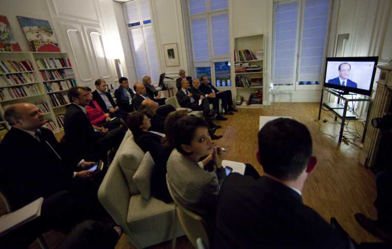Саркози и Олланд провели дебаты. Фото. Видео