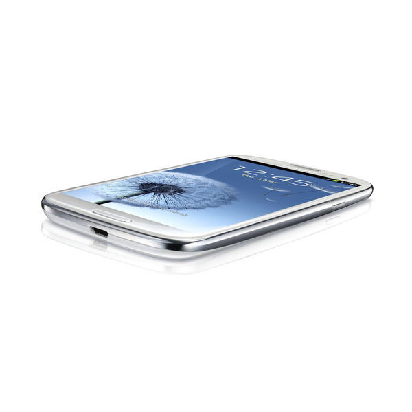 Представлен главный конкурент iPhone - Samsung Galaxy S 3. Фото