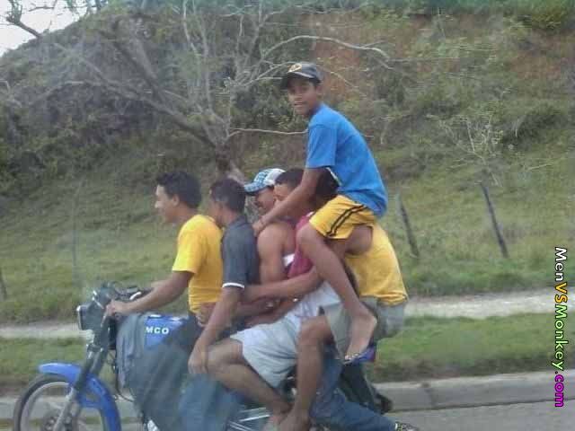 Очумелые мотоциклисты. Фото 