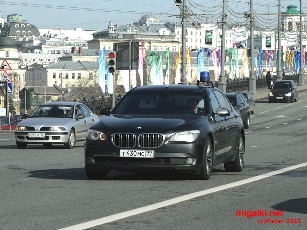 У Росії BMW замміністра МВС протаранила на зустрічній "Жигулі"