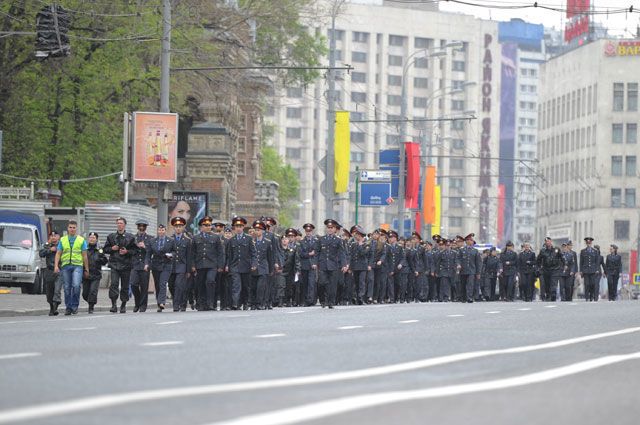 Участников "Марша миллионов" в Москве уже задерживают