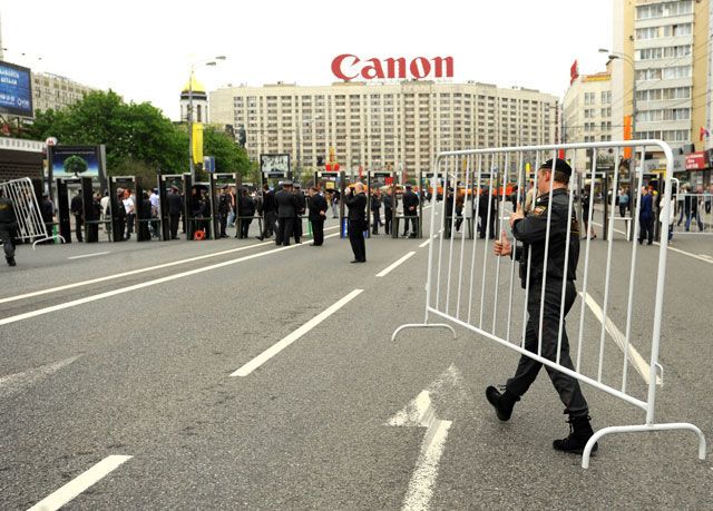 Участников "Марша миллионов" в Москве уже задерживают