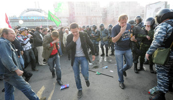 Поліція затримала в центрі Москви понад 400 осіб