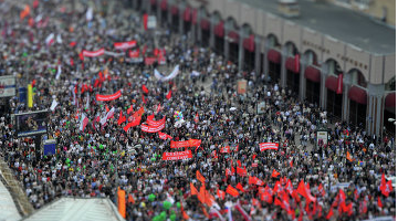 "Марш мільйонів" пройшов з провокаціями і затриманнями