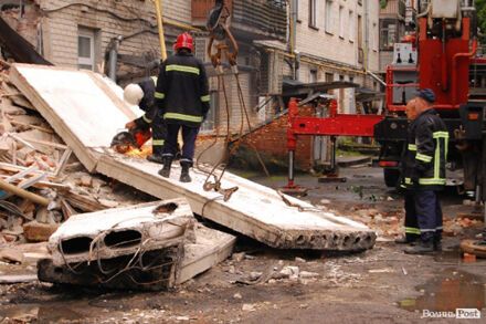 В Луцке рухнул 5-этажный дом. Добавлено фото и видео