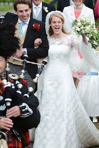 Принц Уильям и Кейт выдали замуж племянницу Дианы. Фото