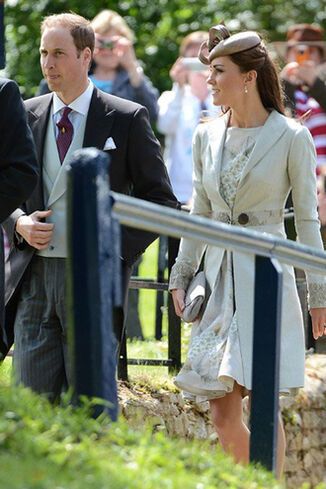 Принц Уильям и Кейт выдали замуж племянницу Дианы. Фото
