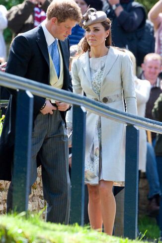Принц Уильям и Кейт выдали замуж племянницу Дианы. Фото
