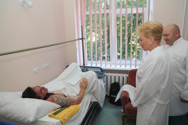 Постраждалі в авіакатастрофі на "Бородянці" йдуть на поправку
