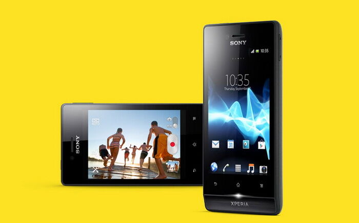 Sony анонсировала молодежный смартфон Xperia miro. Фото. Видео