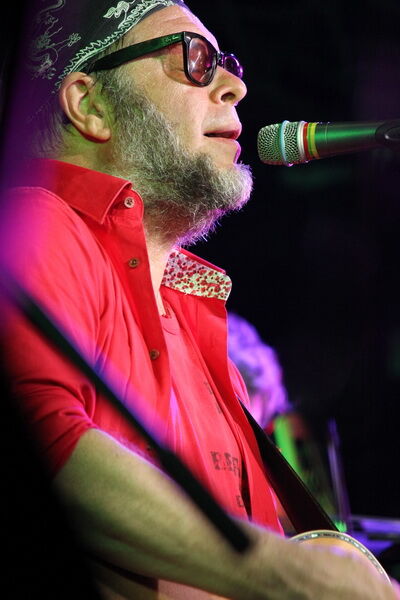 Гребенщиков представил новую программу "на коне". Фото