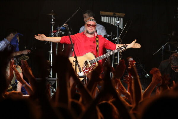 Гребенщиков представил новую программу "на коне". Фото