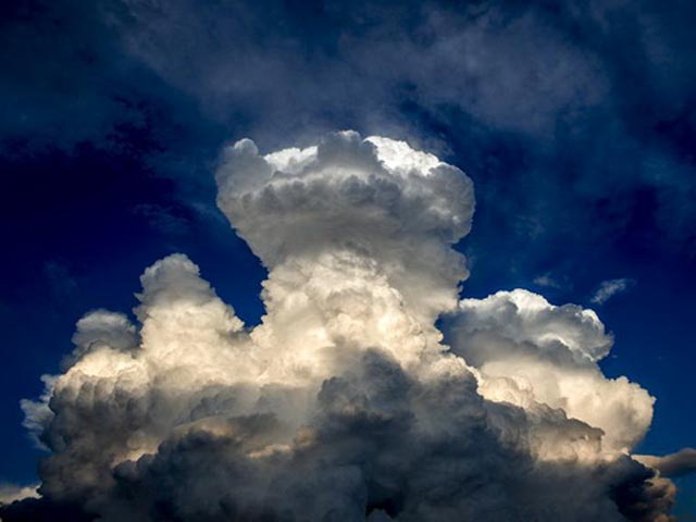 Огромное облако напугало жителей Китая