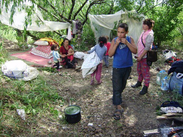 В Киеве дотла сожгли цыганский табор