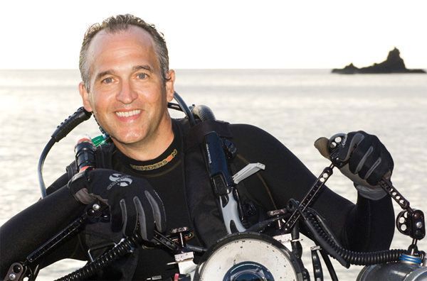 Голубоглазая рыбка поражает красотой. Фото