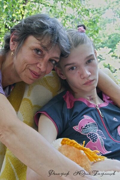 Мама Саши Поповой: документы дочери вернут завтра