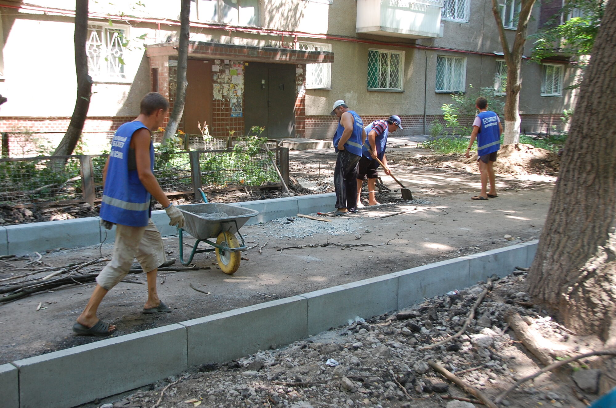 В Одессе началась масштабная программа по реконструкции дворов