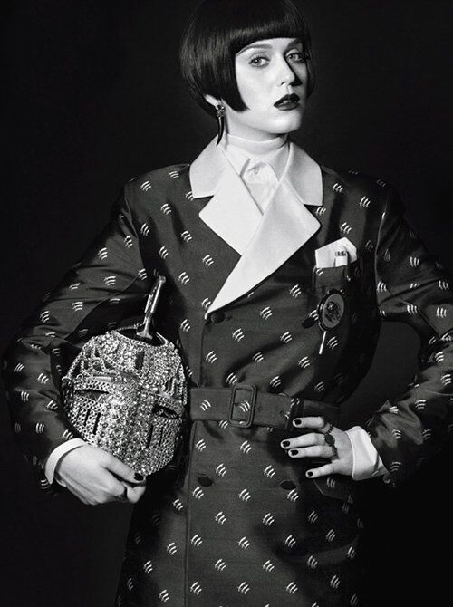 Кэти Перри примеряла стильное-ретро для Luomo Vogue. Фото