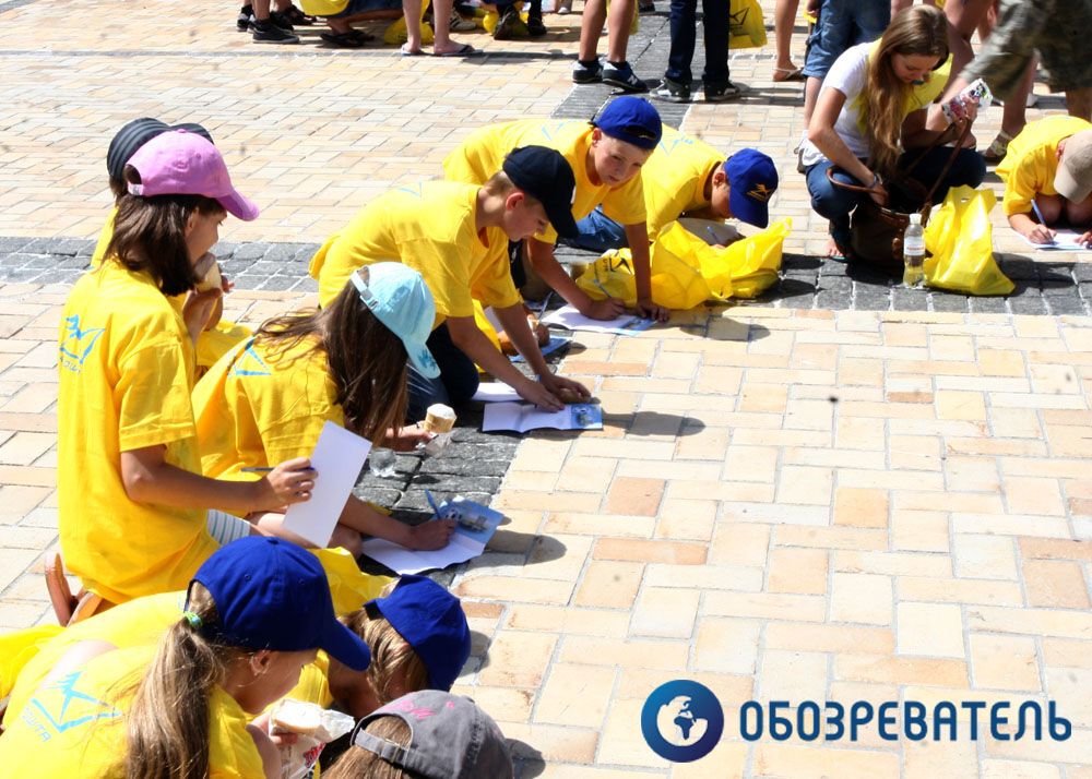 В Киеве прошла акция "Напиши себе письмо"