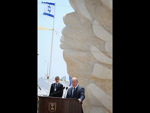 У ході візиту Путіна Аббас назвав його ім'ям вулицю у Віфлеємі