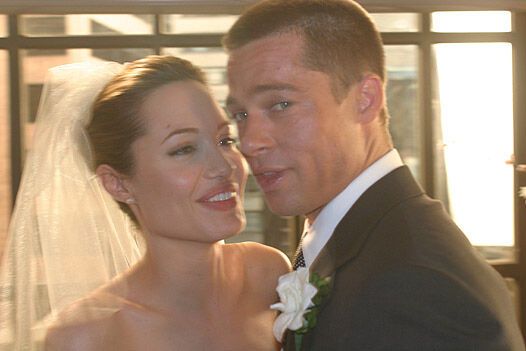 Свадебные снимки Джоли и Питта захватили Интернет. Фото