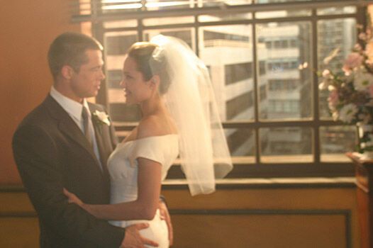 Свадебные снимки Джоли и Питта захватили Интернет. Фото