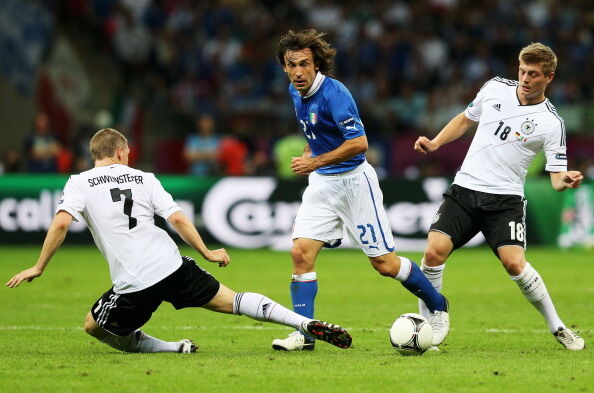 Италия феерично вышла в финал Евро-2012