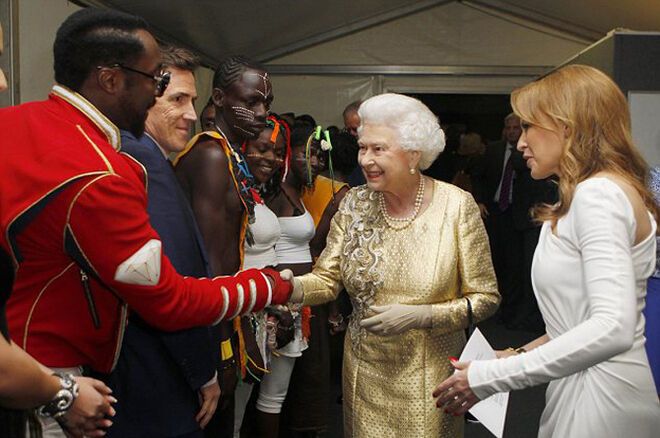 В честь Елизаветы II состоялся грандиозный концерт. Фото