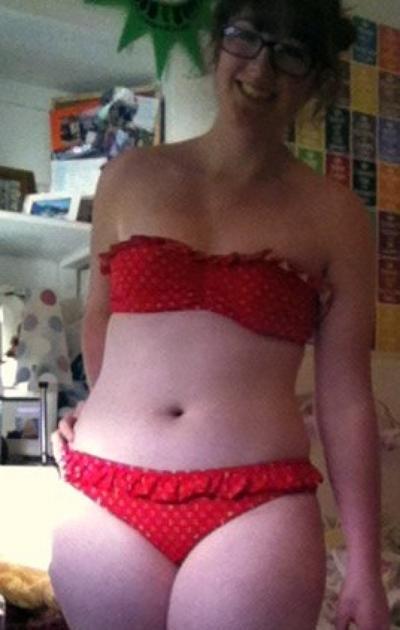 Толстушки в купальниках стали хитом Интернета. Фото