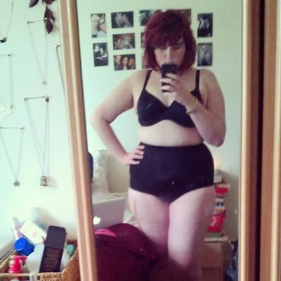 Толстушки в купальниках стали хитом Интернета. Фото