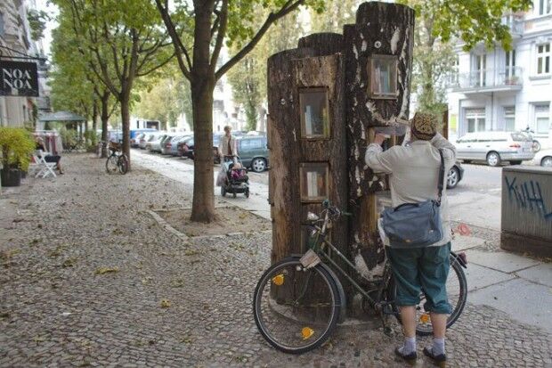 В Берлине появились бесплатные книжные автоматы