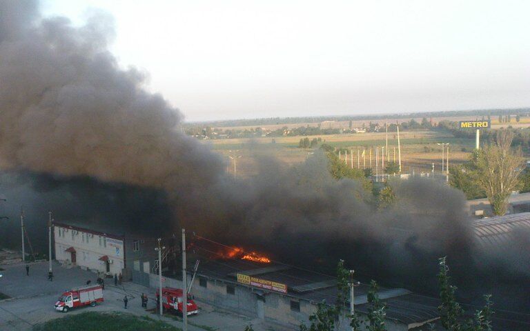 В Мариуполе горели склады