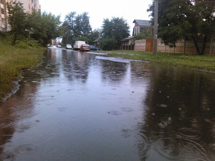 Потоп в Беларуси: людей спасали из автобусов на лодках