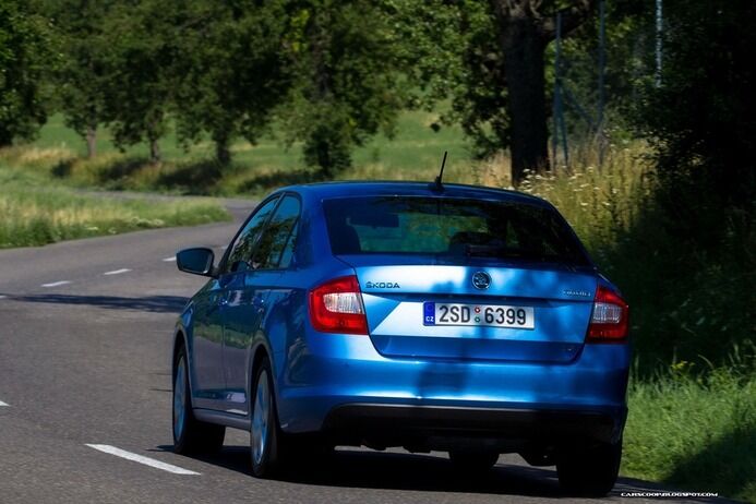 "Шкода" полностью рассекретила новый седан Skoda Rapid. Фото. Видео