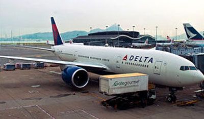 Пасажири літака Delta Airlines знайшли в бутербродах голки 
