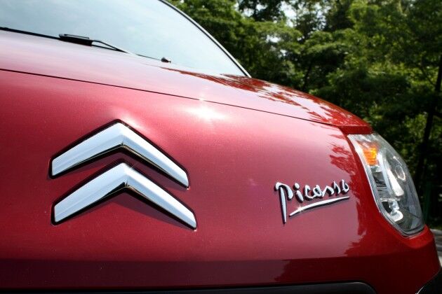 Недооцененный француз: тест-драйв микровэна Citroen C3 Picasso. Фото  