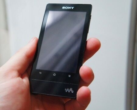 Компания Sony представила новый плеер на Android 4.0. Фото 