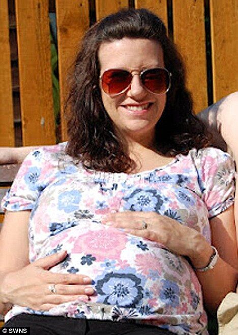 Ребенок блоггерши, писавшей о своей беременности, умер после родов