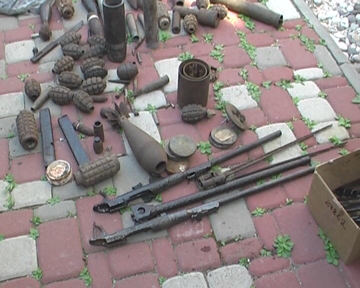 У Луганську затримали "добувача" боєприпасів часів війни