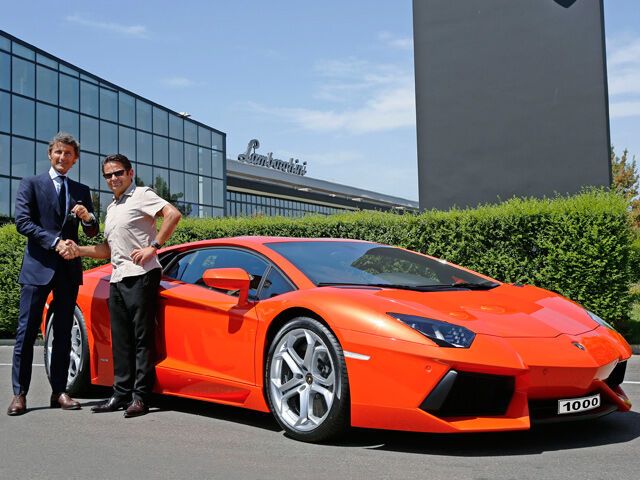 Lamborghini выпустила тысячный Aventador. Фото